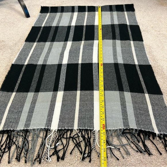 BANANA republic black gray ivory white blanket scarf unisex - Picture 4 of 6